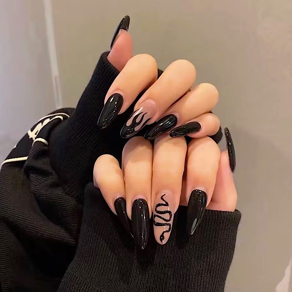 NIB 24 pc Tan & Black Snakes & Flames Press On Nails Set